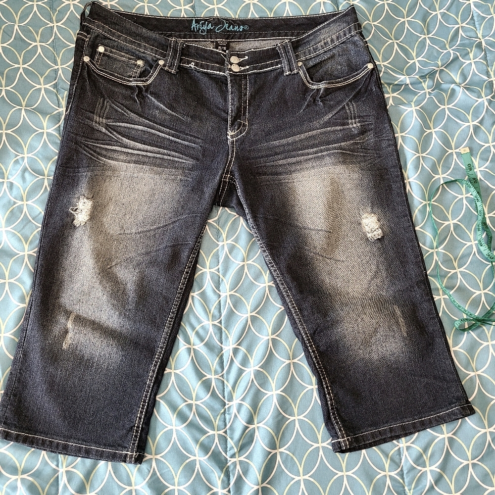 Ariya 15/16 jean capri
